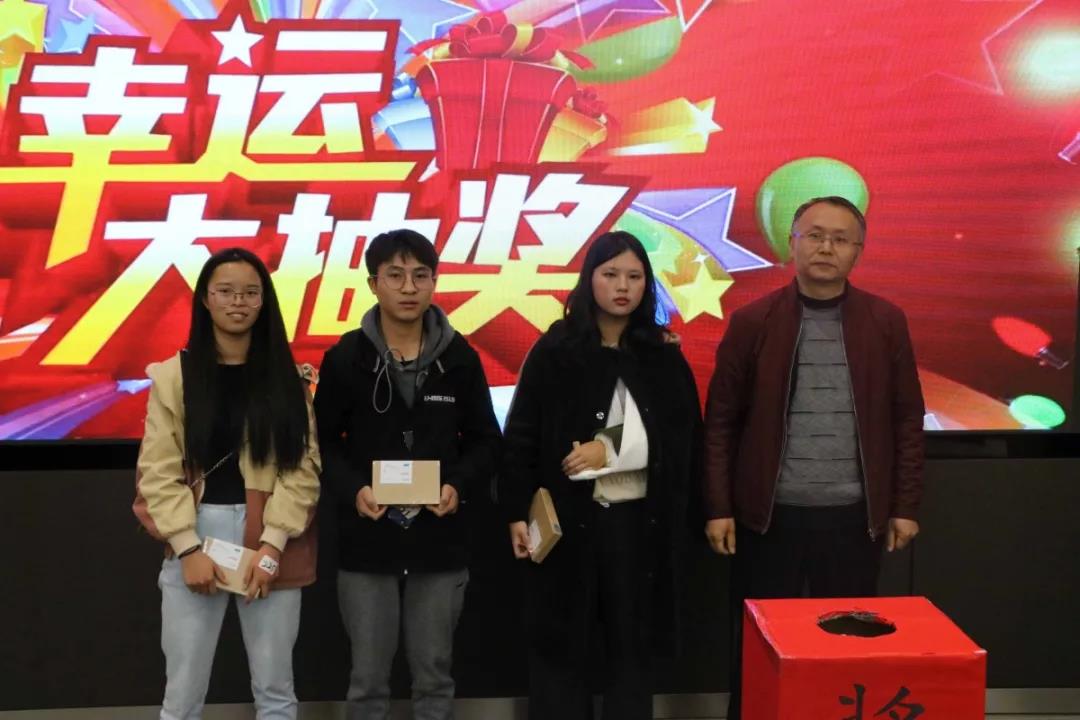 华为ICT学院.jpg