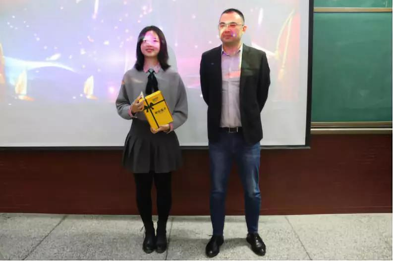 西华师范大学华为ICT学院.png
