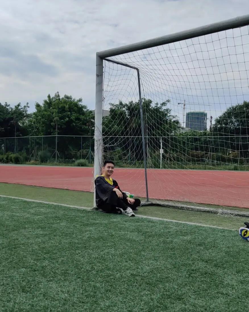 蹇飞翔.jpg 蹇飞翔.jpg