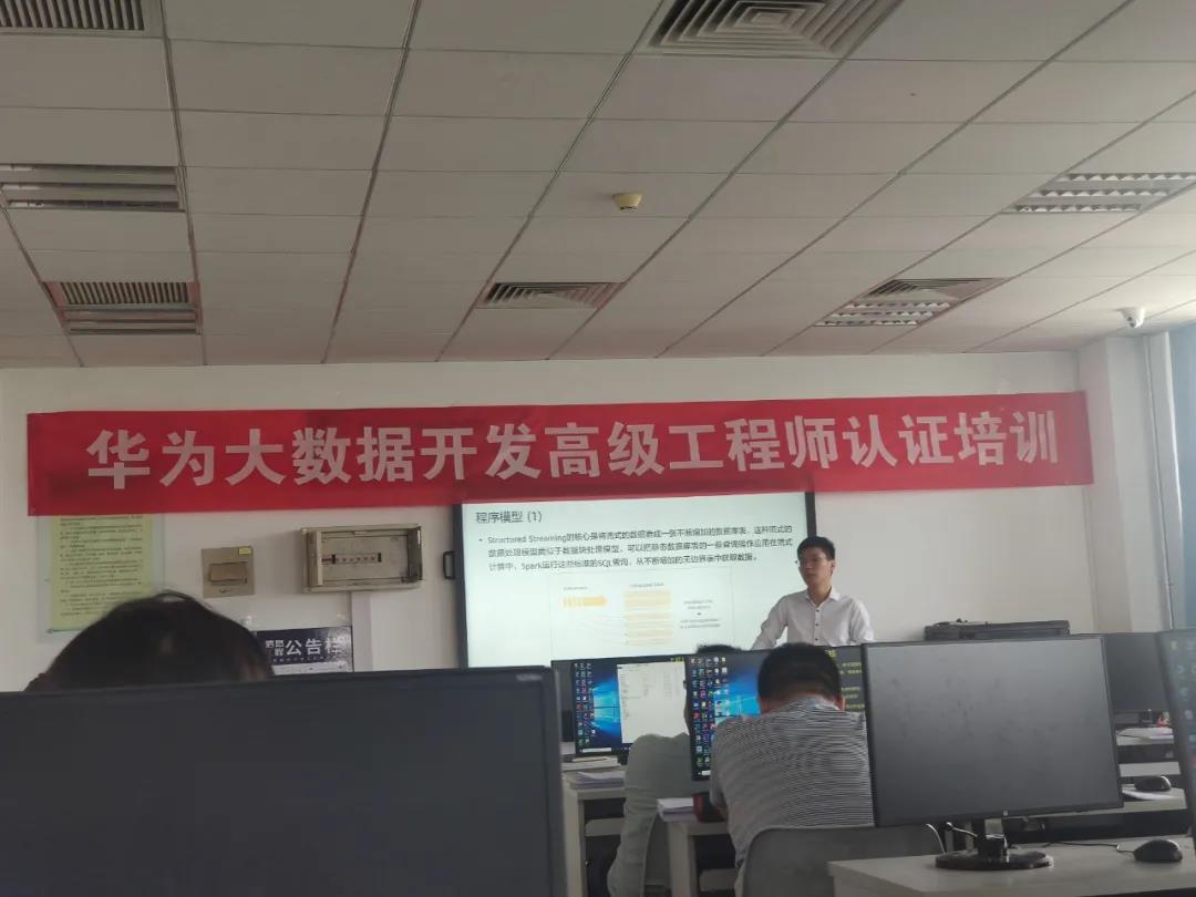 1627032879572072729.jpg 12.jpg