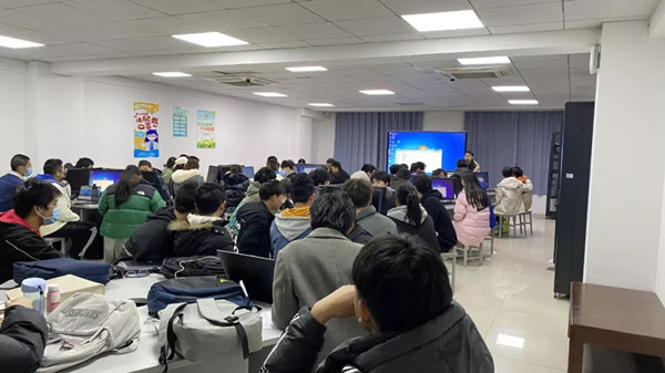 Datacom-HCIA考试通过率.jpg Datacom-HCIA考试通过率.jpg