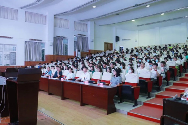 2022华为甘肃区域ICT学院百校行.jpg 2022华为甘肃区域ICT学院百校行.jpg