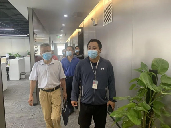 武汉纺织大学外经贸学院校长同小军.jpg 武汉纺织大学外经贸学院校长同小军.jpg