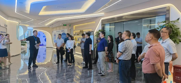 鲲鹏人才基地.jpg 鲲鹏人才基地.jpg