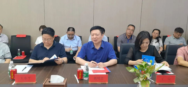 江西交通职业技术学院黄明忠院长.jpg 江西交通职业技术学院黄明忠院长.jpg