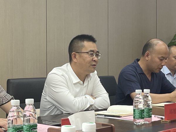 四川天府新区党工委副书记、成都科学城党工委书记邱旭东.png 四川天府新区党工委副书记、成都科学城党工委书记邱旭东.png