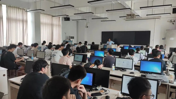 红帽学院RHCSA认证考试.jpg 红帽学院RHCSA认证考试.jpg