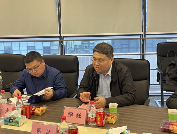 天津滨海高新区管委会颜巍莅临讯方技术武汉基地考察指导.png 天津滨海高新区管委会颜巍莅临讯方技术武汉基地考察指导.png