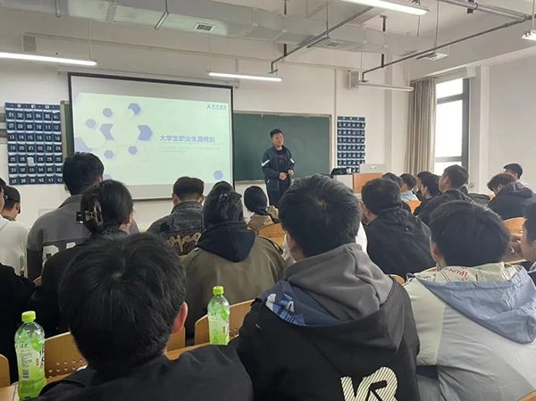 郑州信息工程职业学院双高班.jpg 郑州信息工程职业学院双高班.jpg