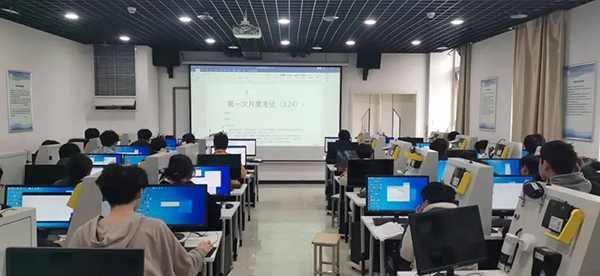郑州信息工程职业学院双高班.jpg 郑州信息工程职业学院双高班.jpg