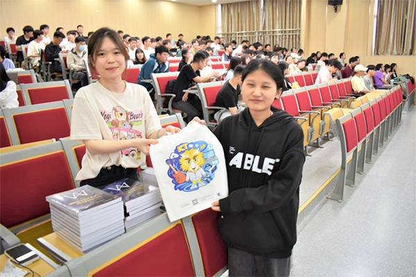 西安培华学院华为云专场活动.png 西安培华学院华为云专场活动.png