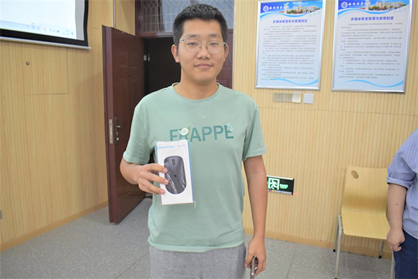 西安培华学院华为云专场活动.png 西安培华学院华为云专场活动.png