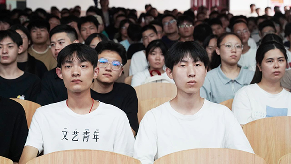 江西交通职业技术学院新生入学教育活动.png