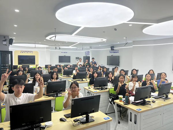 讯方智汇云校名师班.png 讯方智汇云校名师班.png