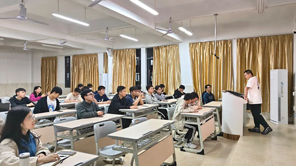 广东科技学院华为ICT学院.png