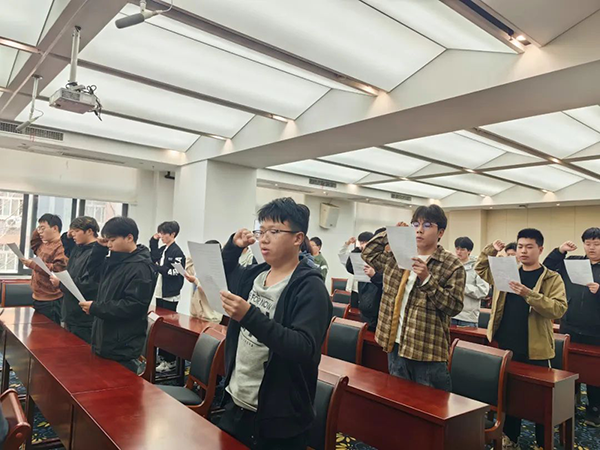 河南经贸职业学院华为云计算HCIE精英班.png