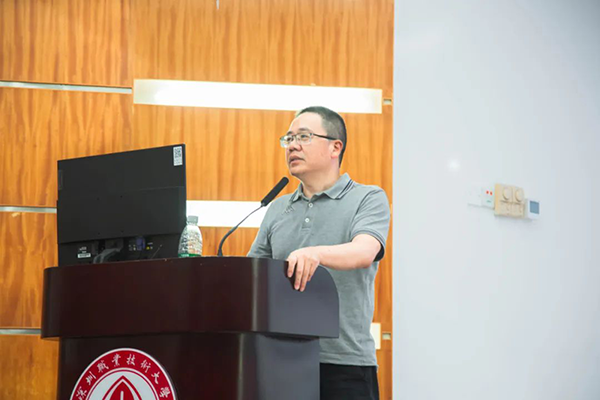 深职大华为ICT学院支持中心负责人王隆杰.png