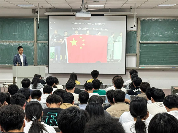 讯方智汇云校顾伟.png