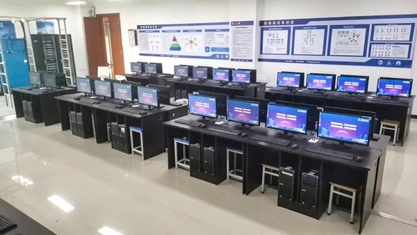 重庆建筑科技职业学院实训室电脑大检修活动.png